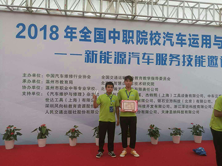 A1530606605421.jpg